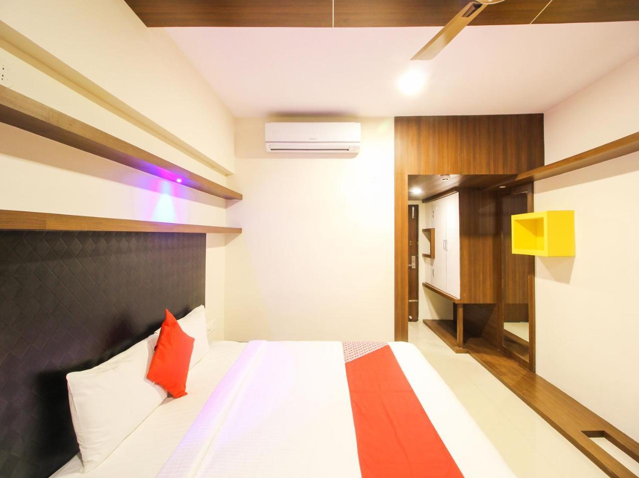 Rio Meridian Hotel Mysore Exterior foto