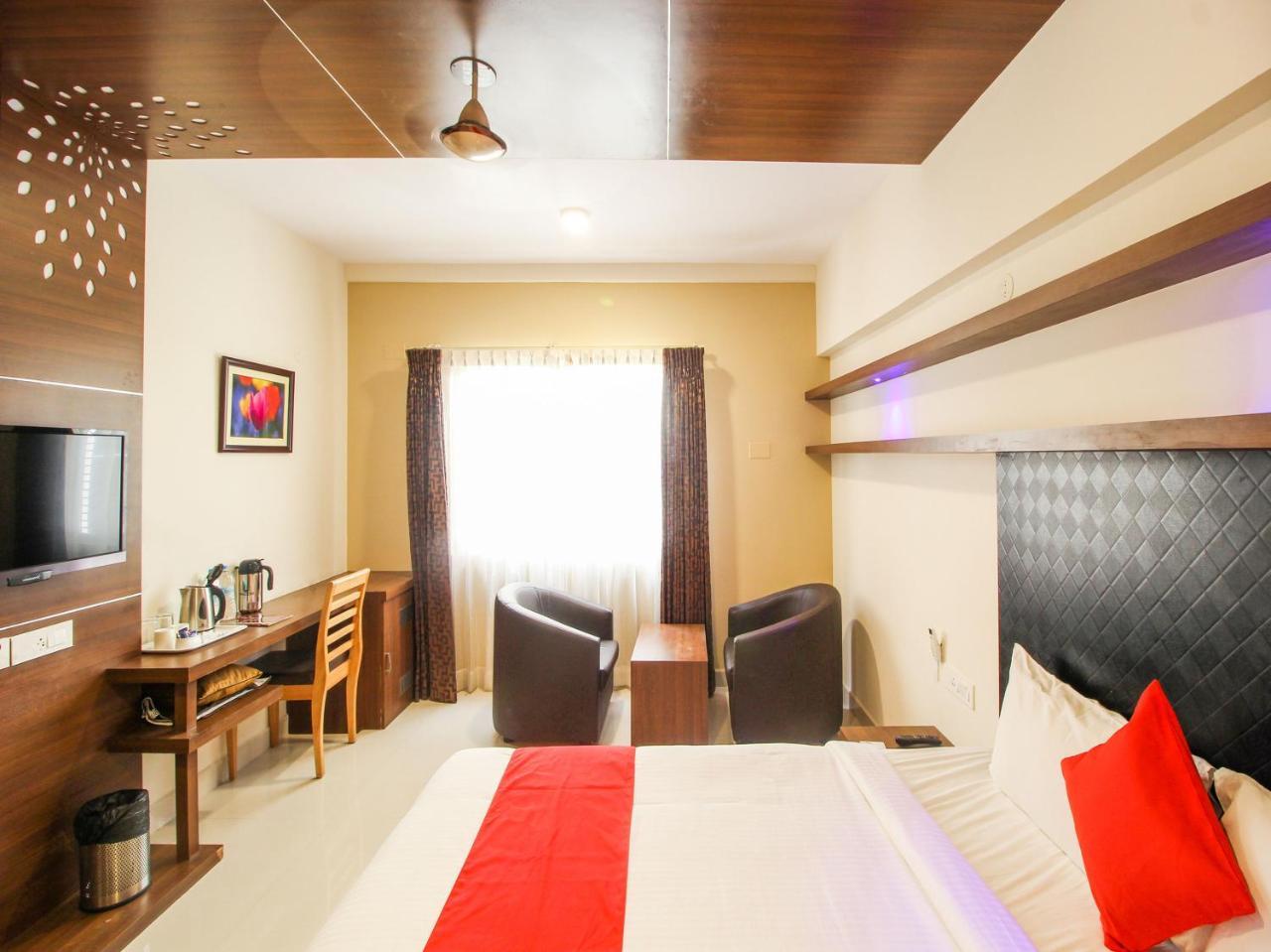 Rio Meridian Hotel Mysore Exterior foto